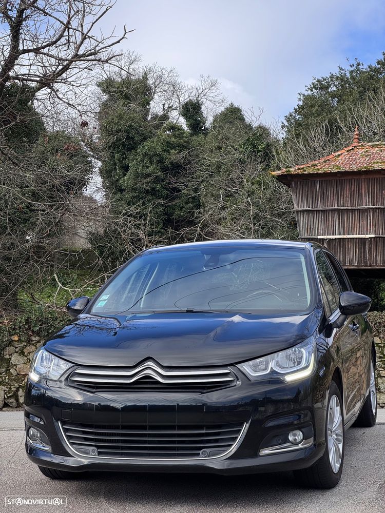 Citroën C4 e-HDi 110 Exclusive - 1