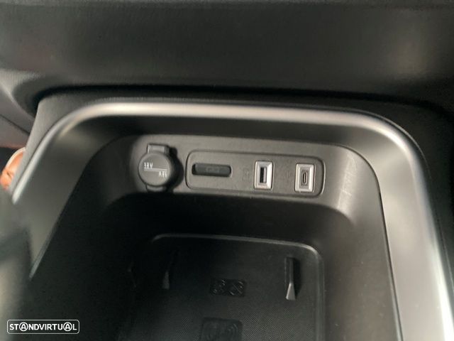 Jeep Avenger 1.2 GSE T3 Summit - 31