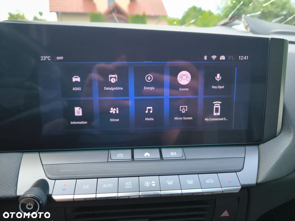 Opel Astra 1.6 T Plug-in Hybrid Elegance - 11