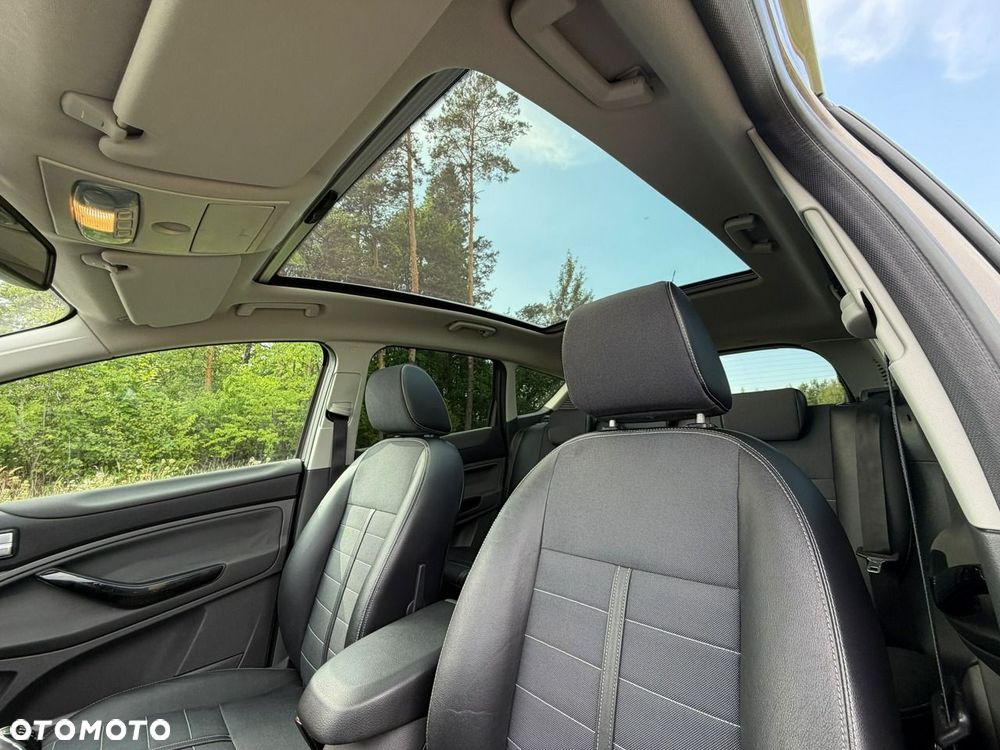 Ford Kuga - 18