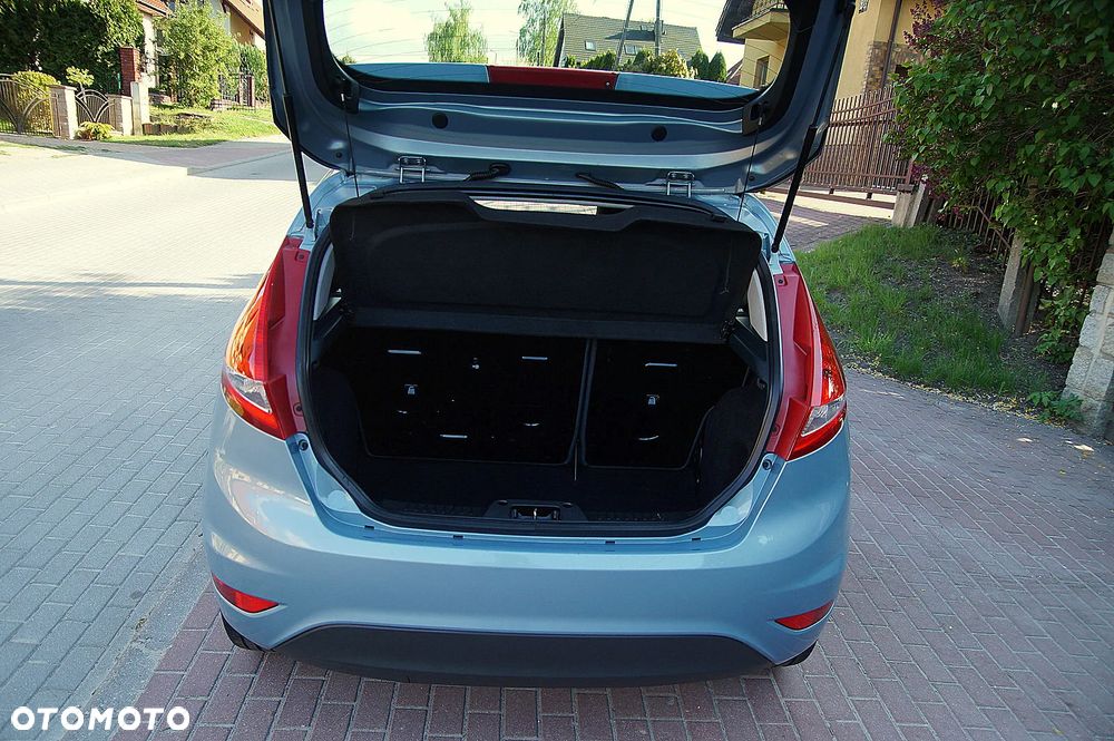 Ford Fiesta 1.25 Ambiente - 19