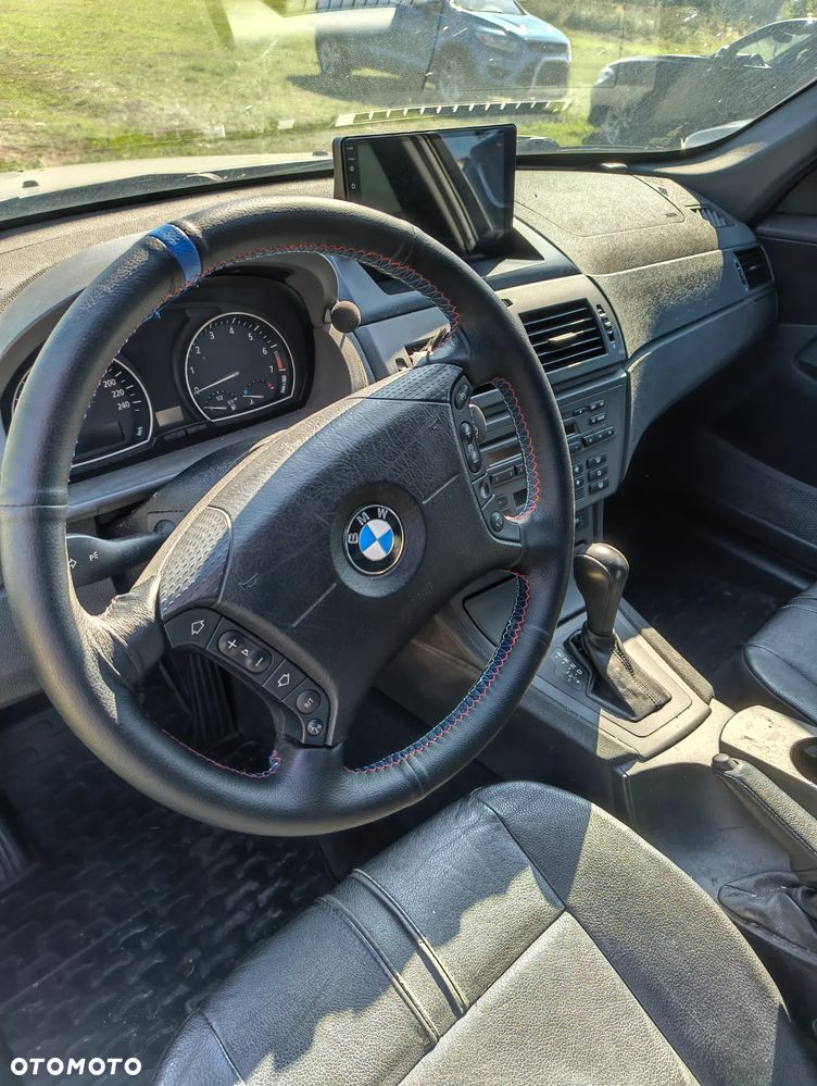 BMW X3 3.0i - 9
