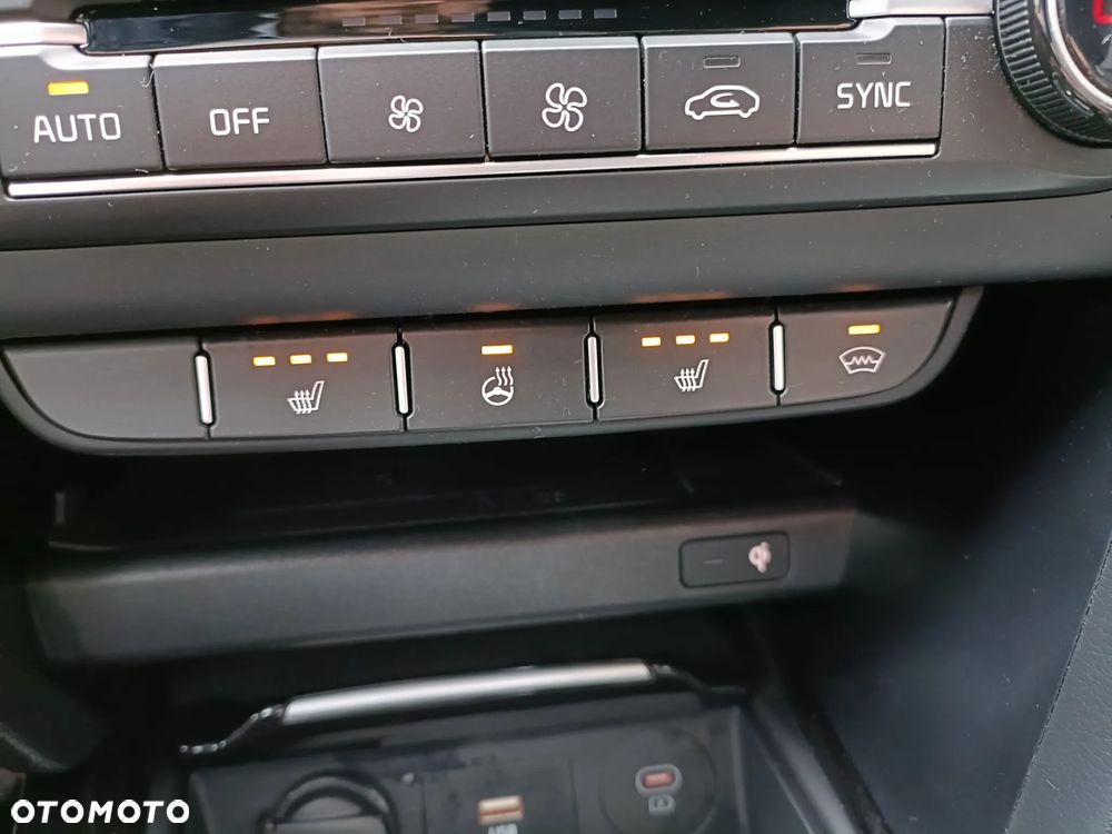 Kia ProCeed 1.5 T-GDI GT Line - 18