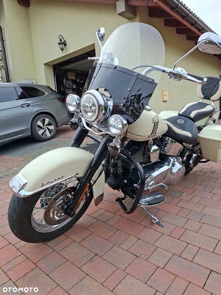Harley-Davidson Softail Heritage Classic - 2