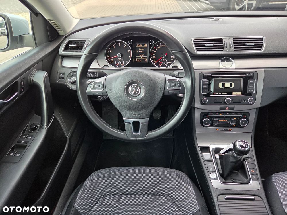 Volkswagen Passat 1.4 TSI BlueMotion Technology Highline - 22