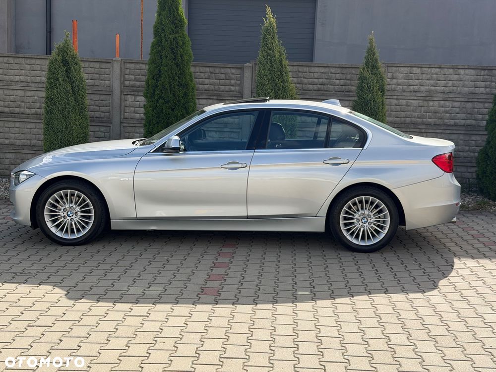 BMW Seria 3 320d Blue Performance Luxury Line - 12