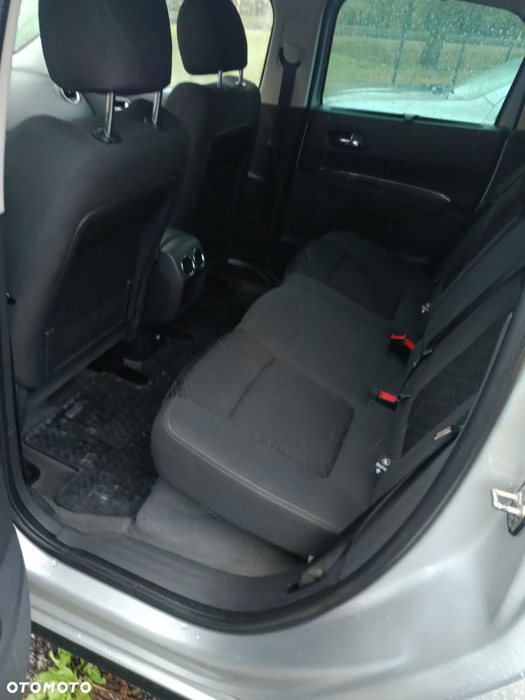 Peugeot 3008 HDi FAP 115 Style - 17