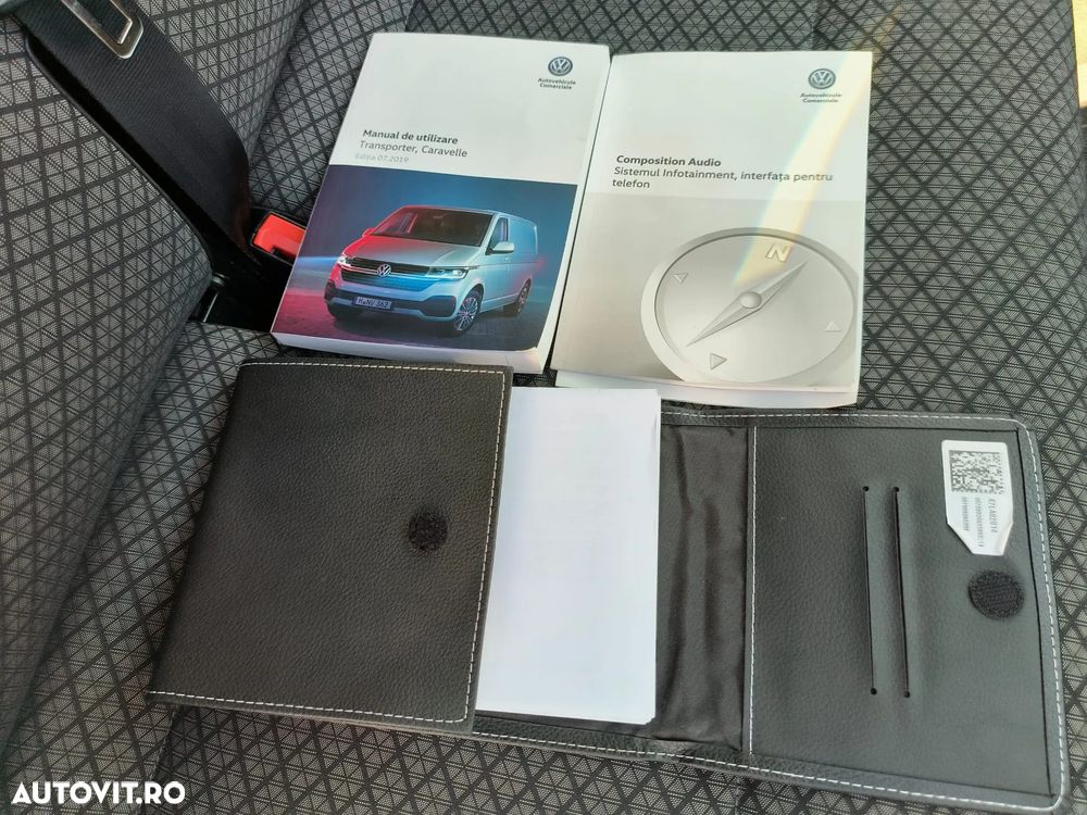 Volkswagen Caravelle - 8