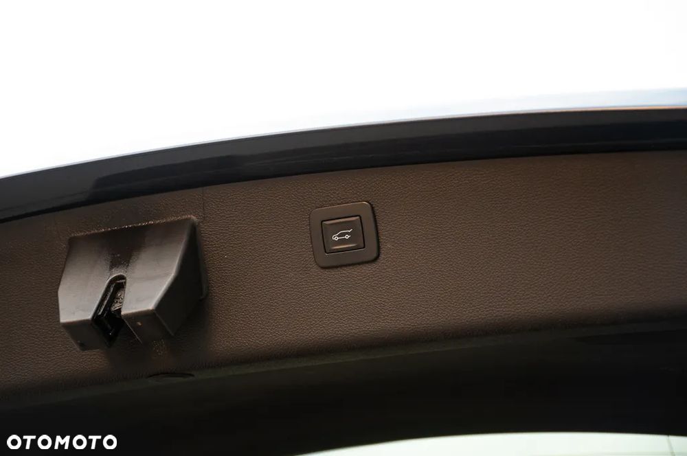 Opel Astra 1.6 Turbo Start/Stop Automatik Ultimate - 24