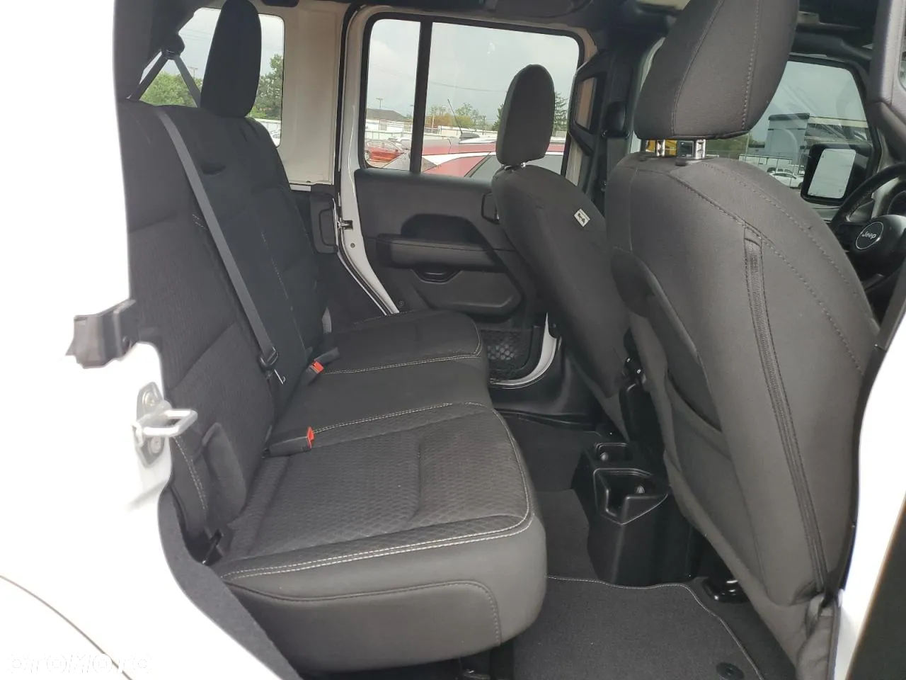 Jeep Wrangler - 7