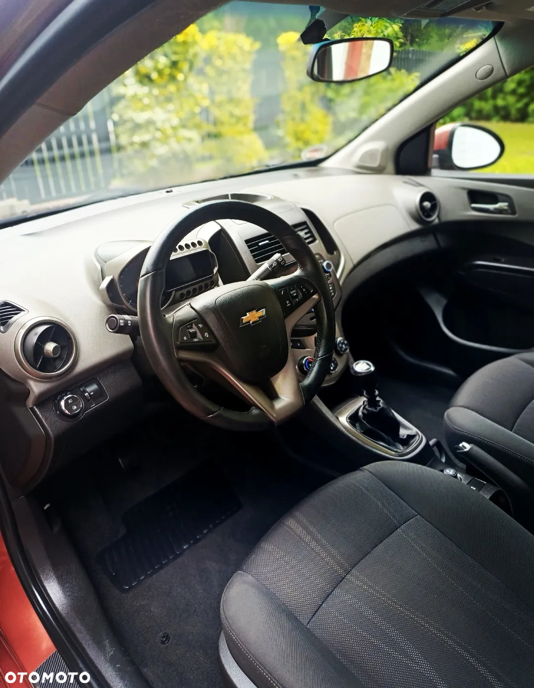 Chevrolet Aveo 1.6 LTZ - 15