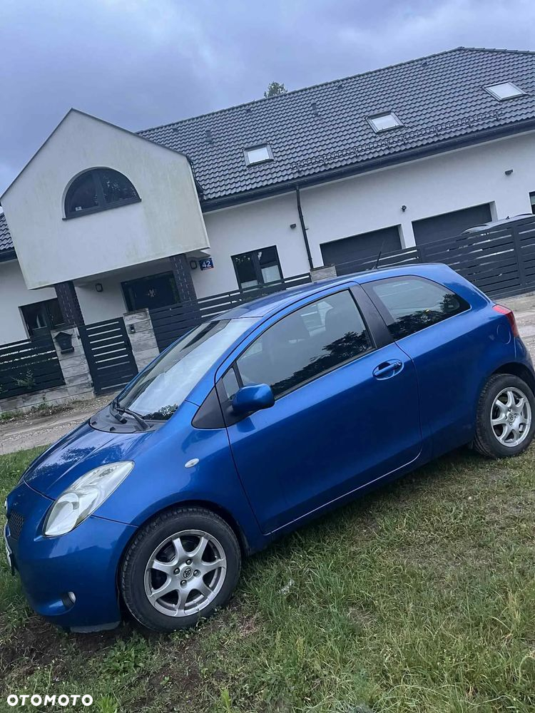 Toyota Yaris 1.3 Luna - 4