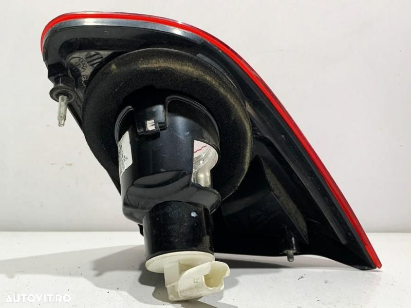 Stop dreapta haion Nissan Qashqai plus 2 ( 2008-2010) 89071064 - 2