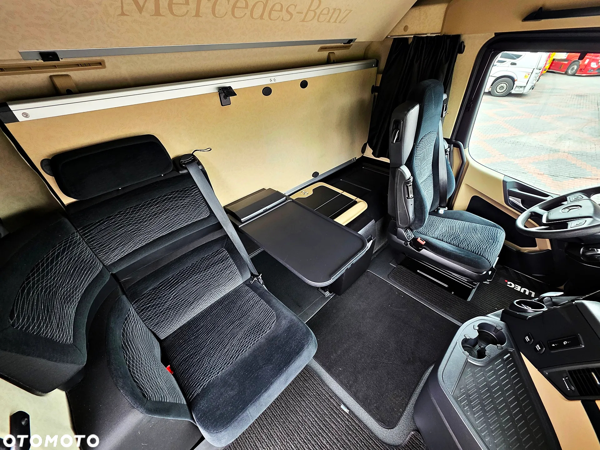Mercedes-Benz ACTROS 1848 / Giga / LED / Aktywny tempomat / Solo Star / Klima postojowa - 9