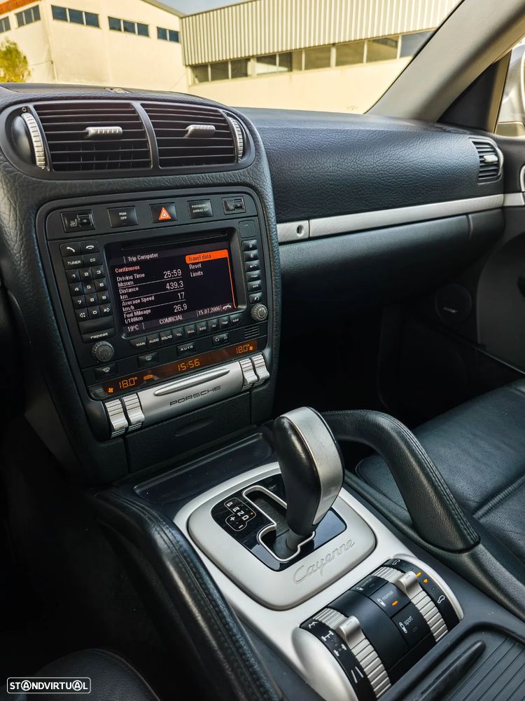 Porsche Cayenne S Tiptronic - 36