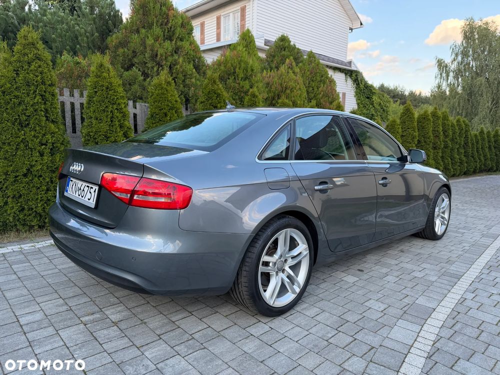 Audi A4 Limousine 2.0 TDI DPF Ambiente - 12