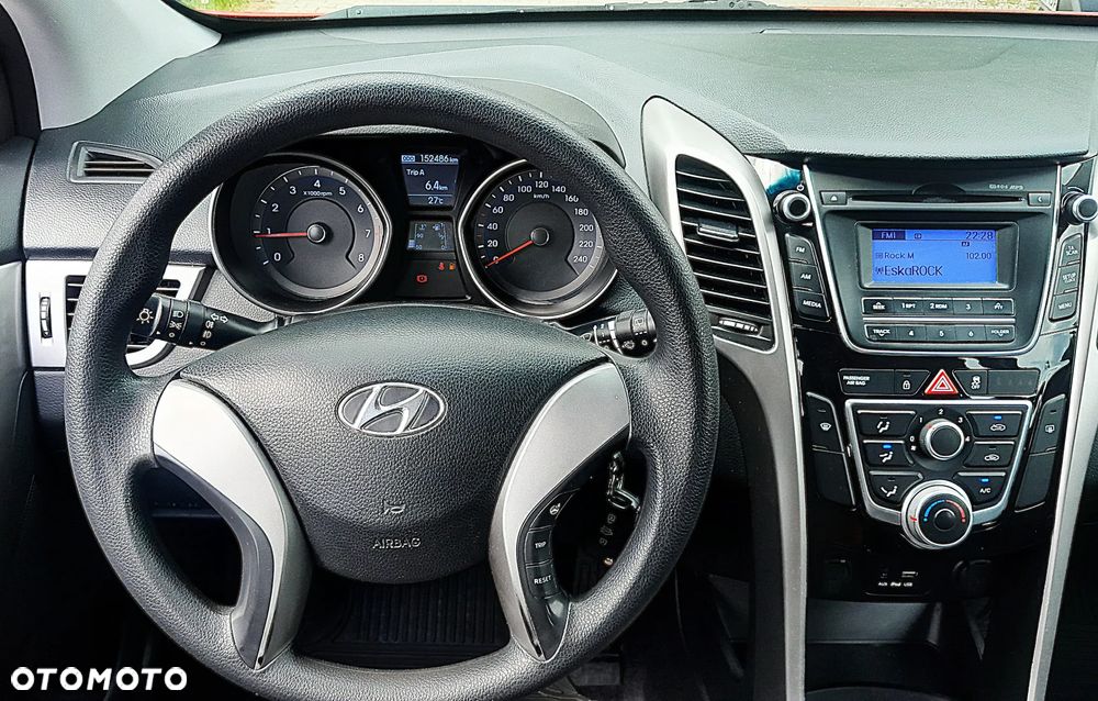 Hyundai i30 blue 1.4 Classic - 9