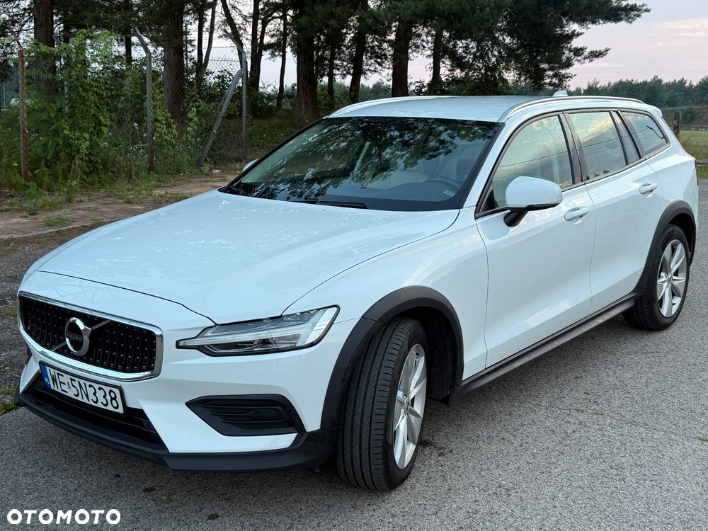 Volvo V60 Cross Country B4 D AWD - 1