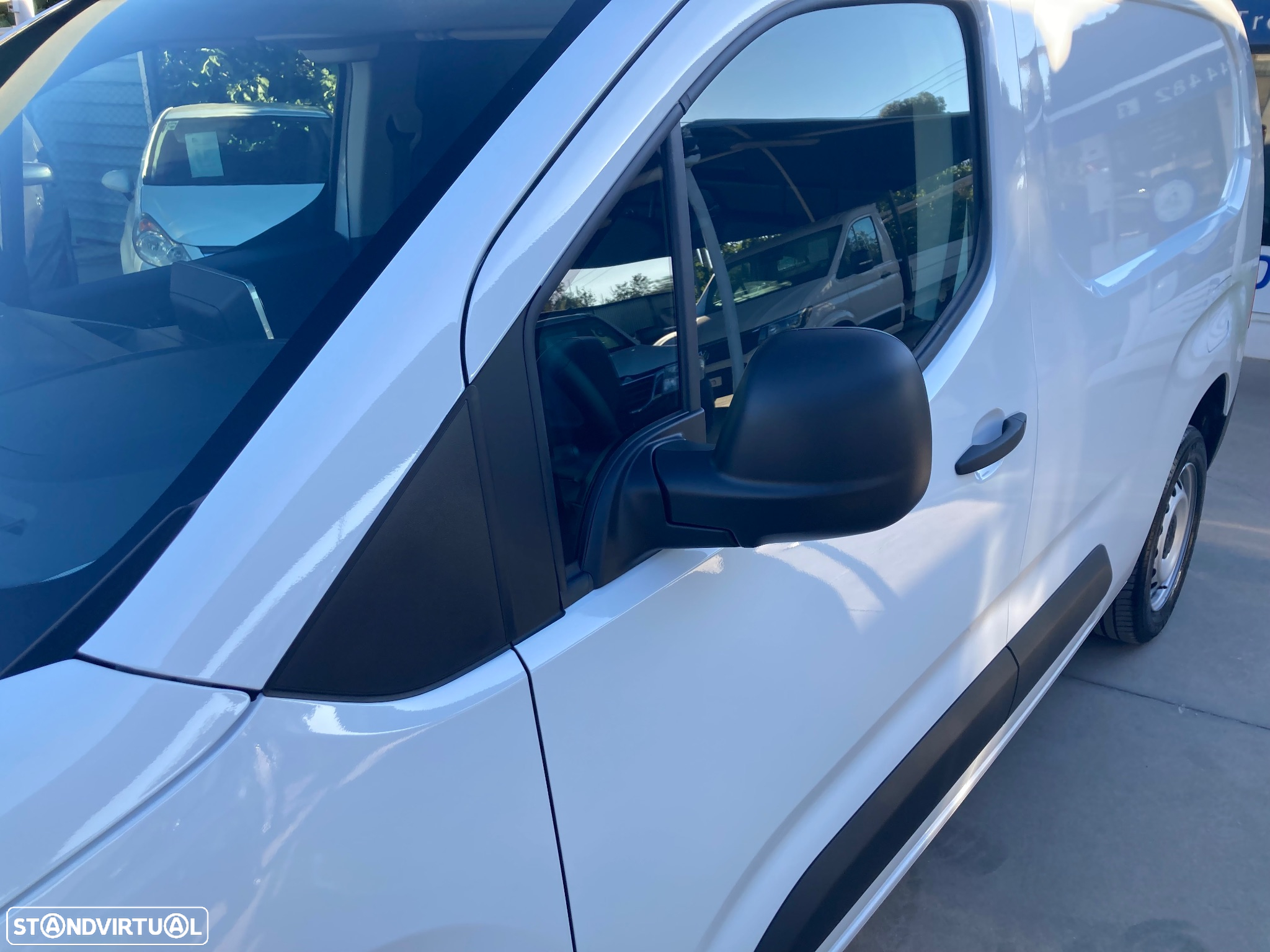 Citroën Berlingo longa L2H1 1.5 BlueHdi 102 Cv Van 3 Lug - 14