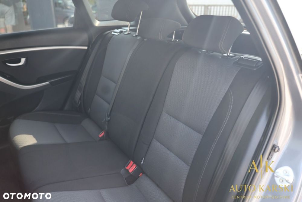 Hyundai i30 - 33