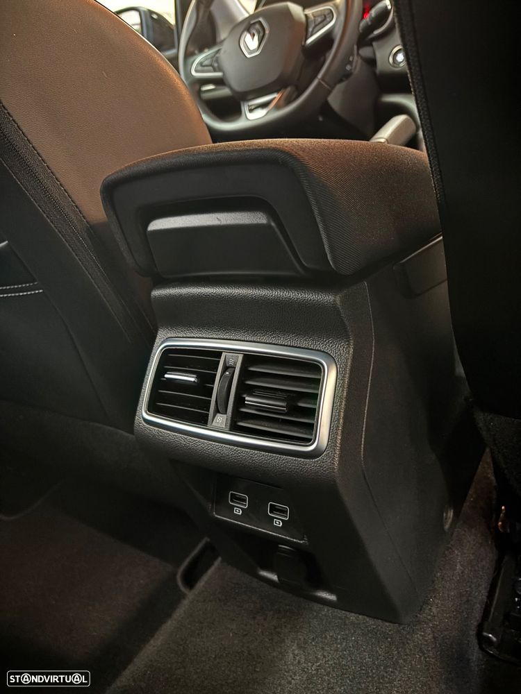 Renault Mégane Sport Tourer 1.5 Blue dCi Limited EDC - 23