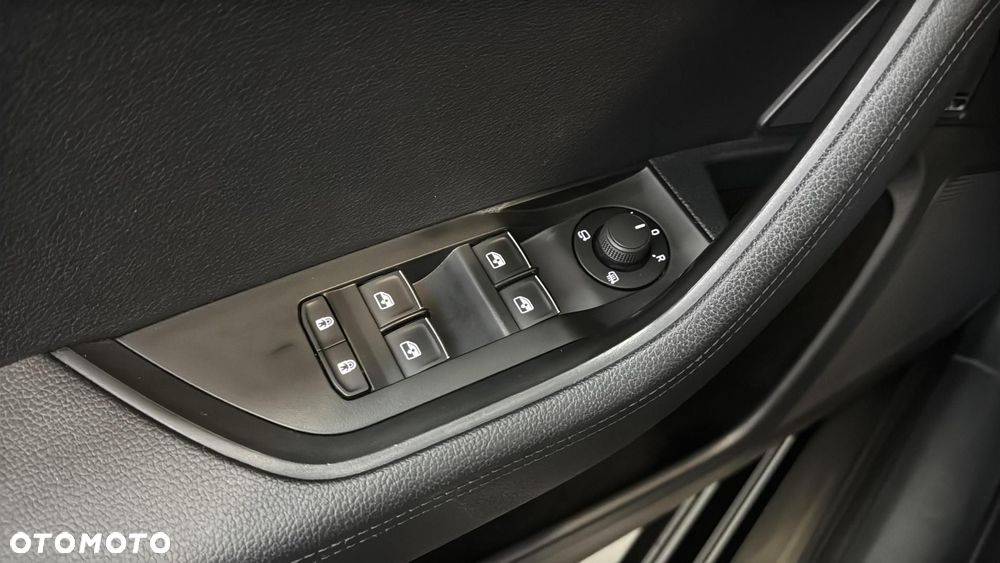 Skoda Superb 2.0 TDI SCR 4x4 L&K DSG - 35