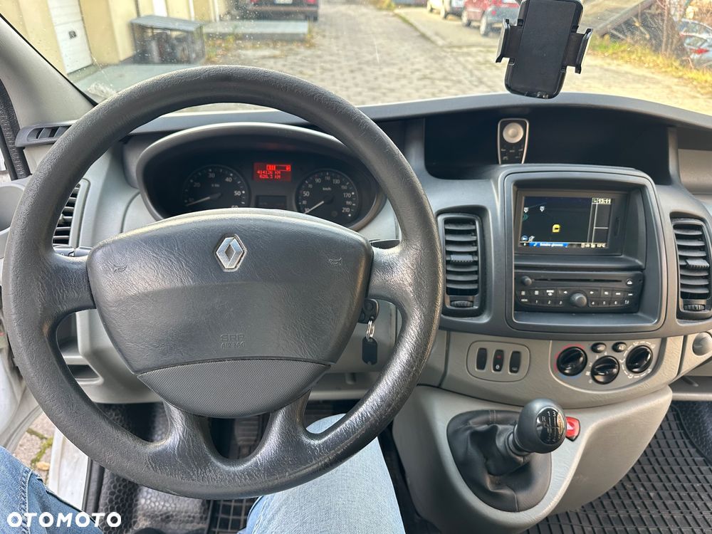 Renault Trafic - 8