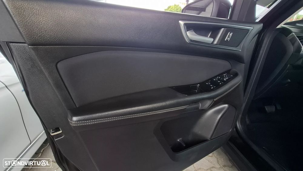 Ford S-Max - 24