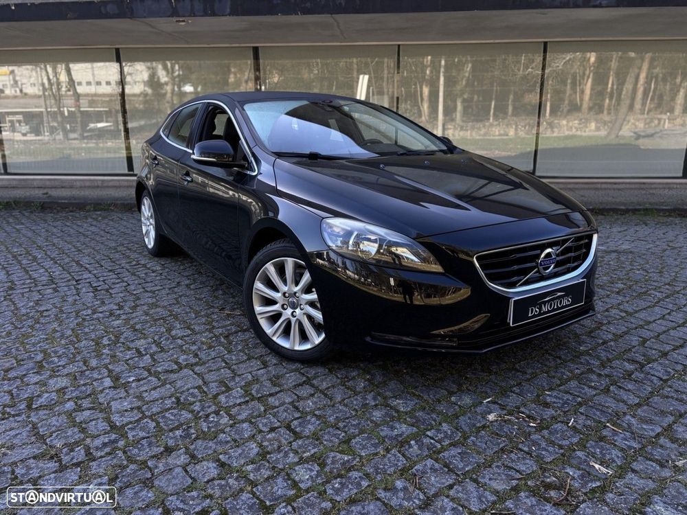 Volvo V40 1.6 D2 Momentum — photo 3