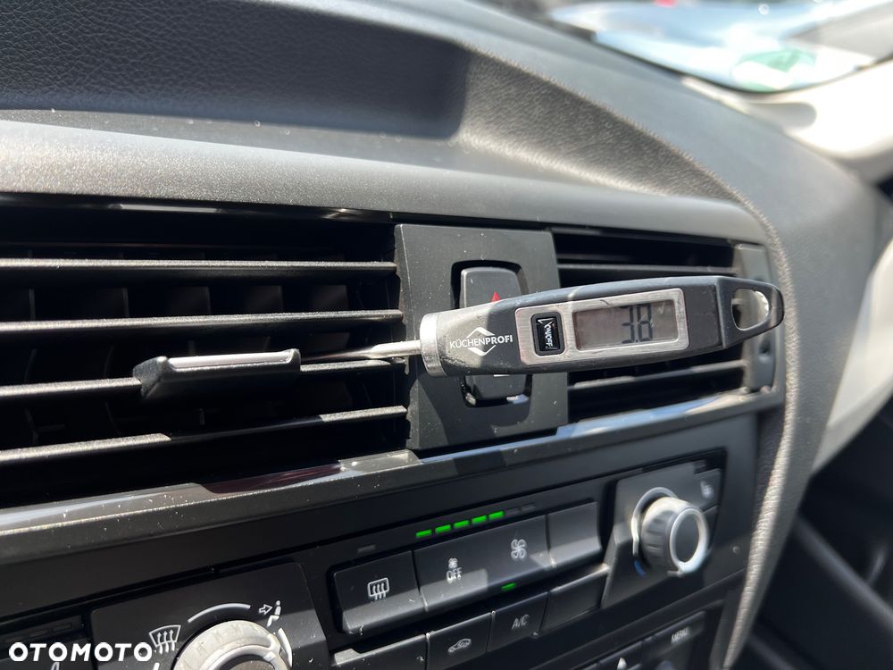 BMW Seria 1 116i - 23