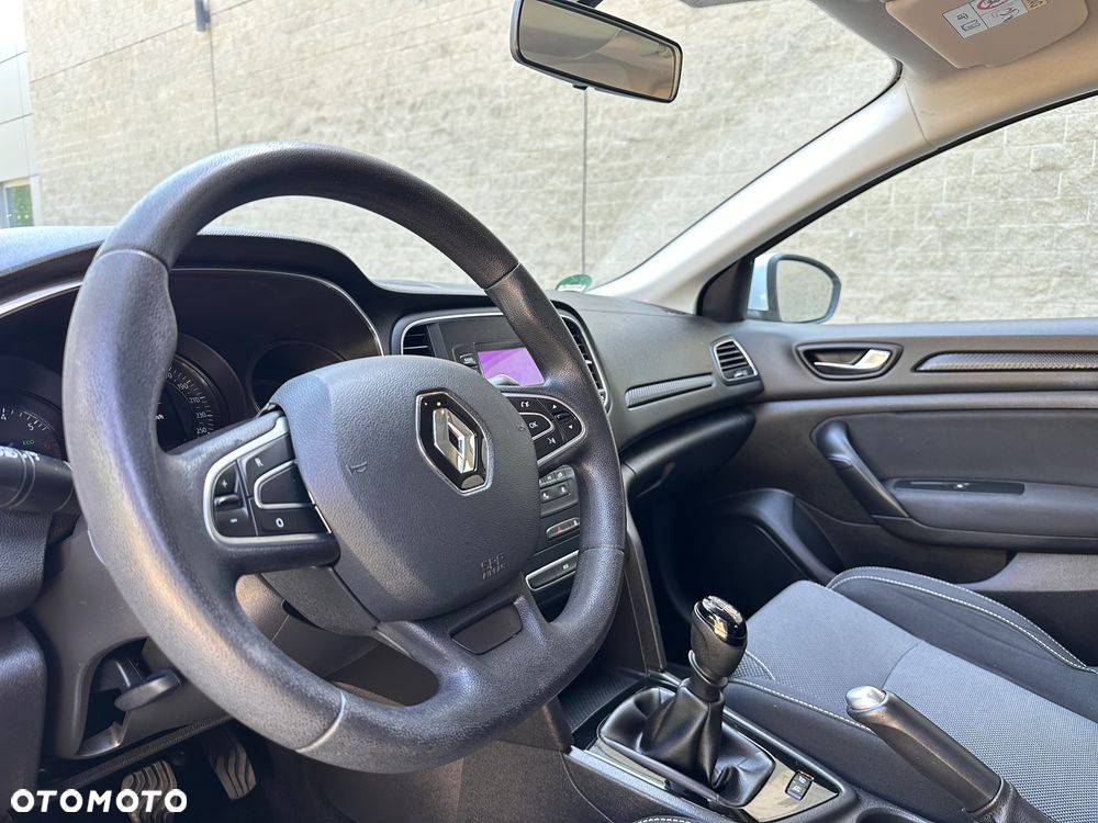 Renault Megane ENERGY TCe 100 LIFE - 8