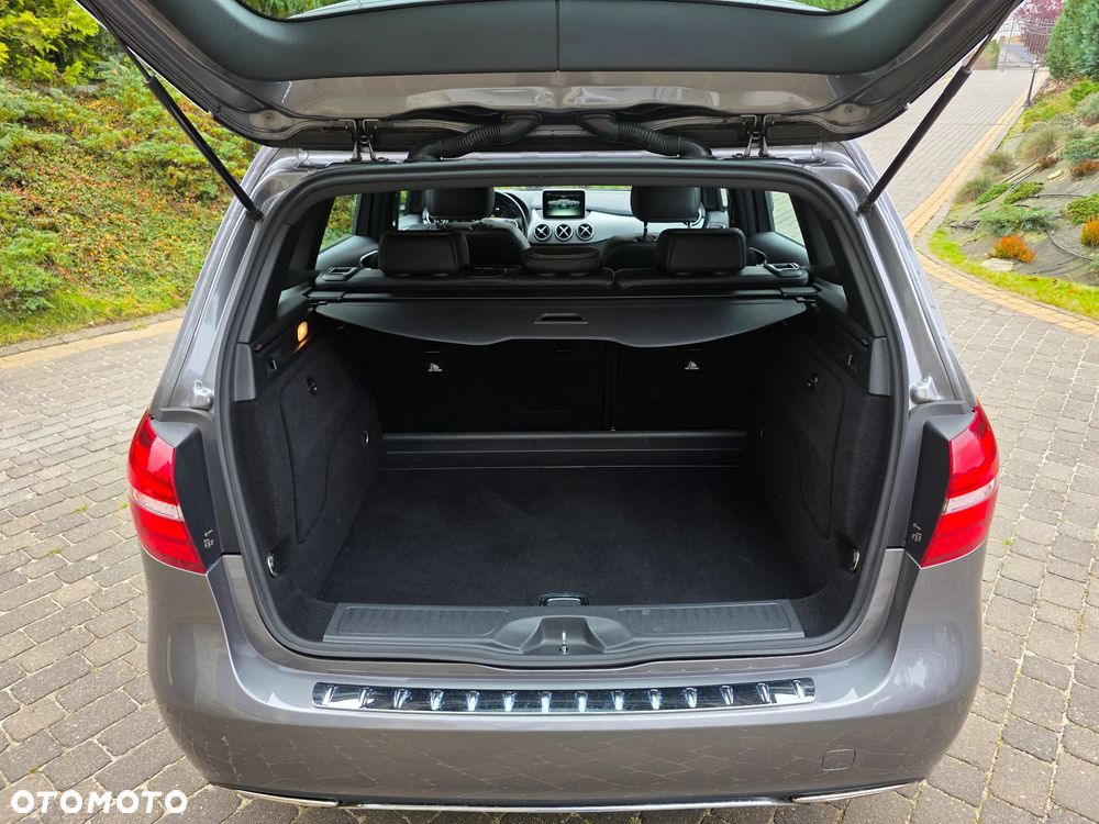 Mercedes-Benz Klasa B 200 7G-DCT Urban - 8