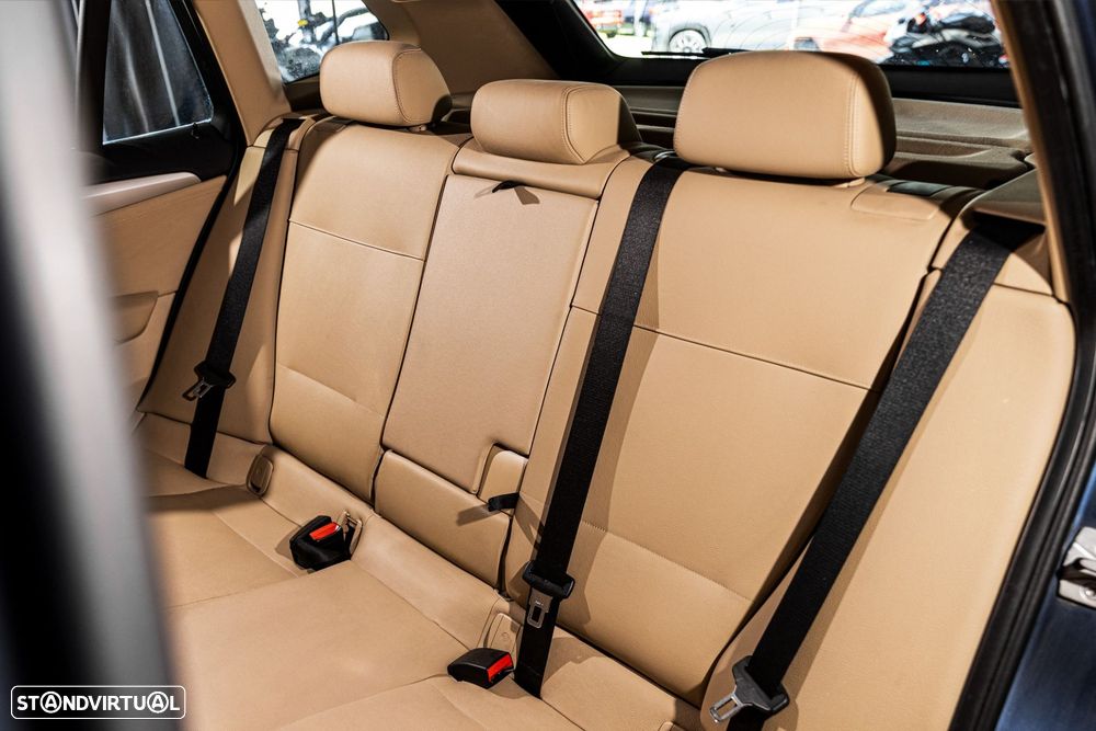 BMW X1 16 d sDrive - 21