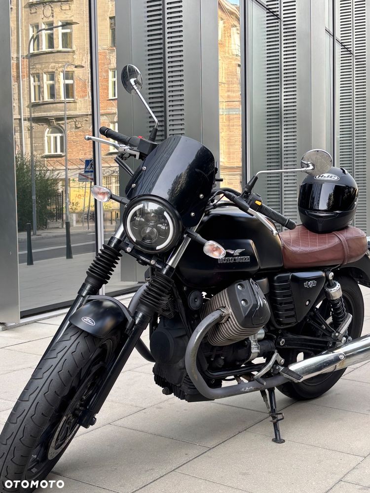 Moto Guzzi V7 - 1