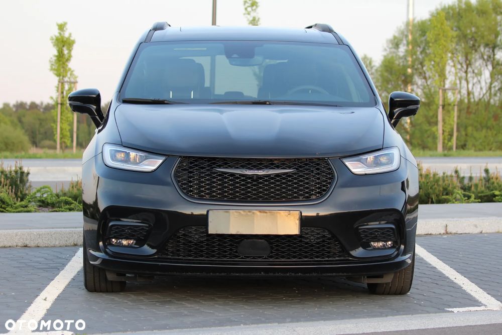 Chrysler Pacifica - 5