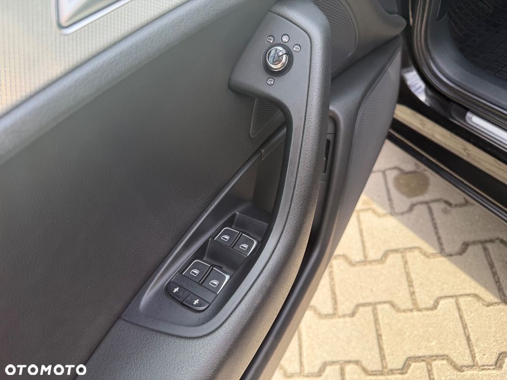 Audi A6 Limousine 2.0 TDI DPF sport selection - 25