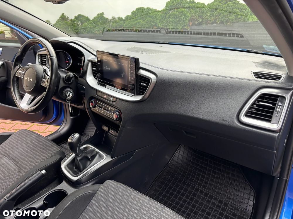 Kia Ceed 1.5 T-GDI M - 24