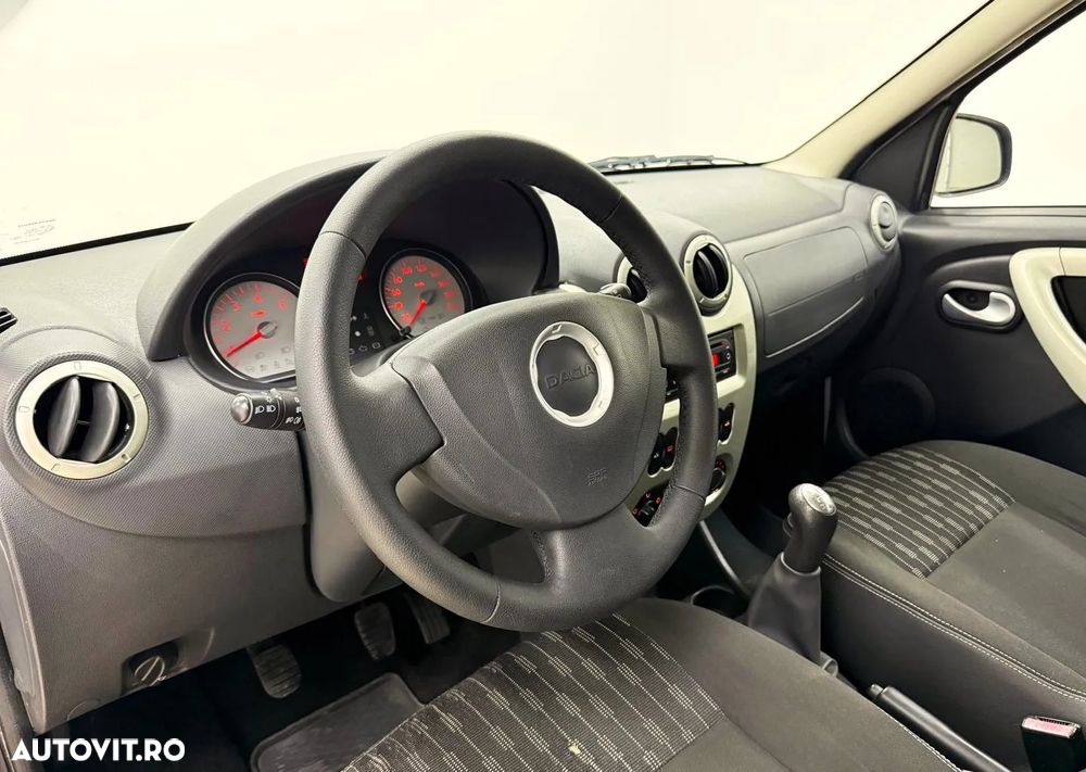Dacia Logan MCV K90 1.6 16v Laureate - 6