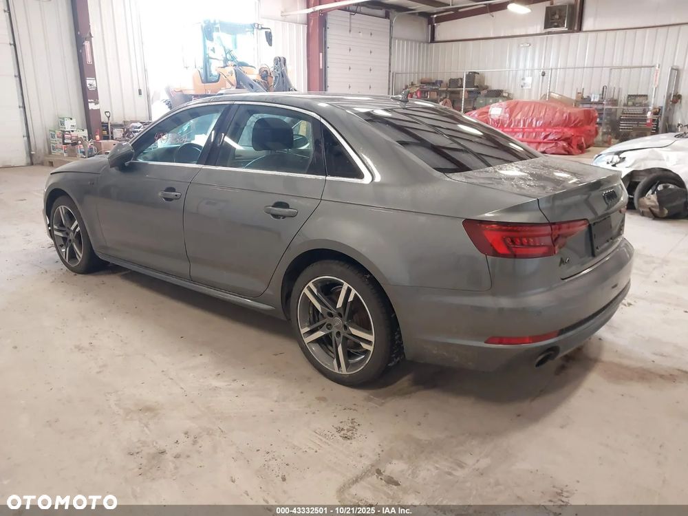 Audi A4 Limousine - 11