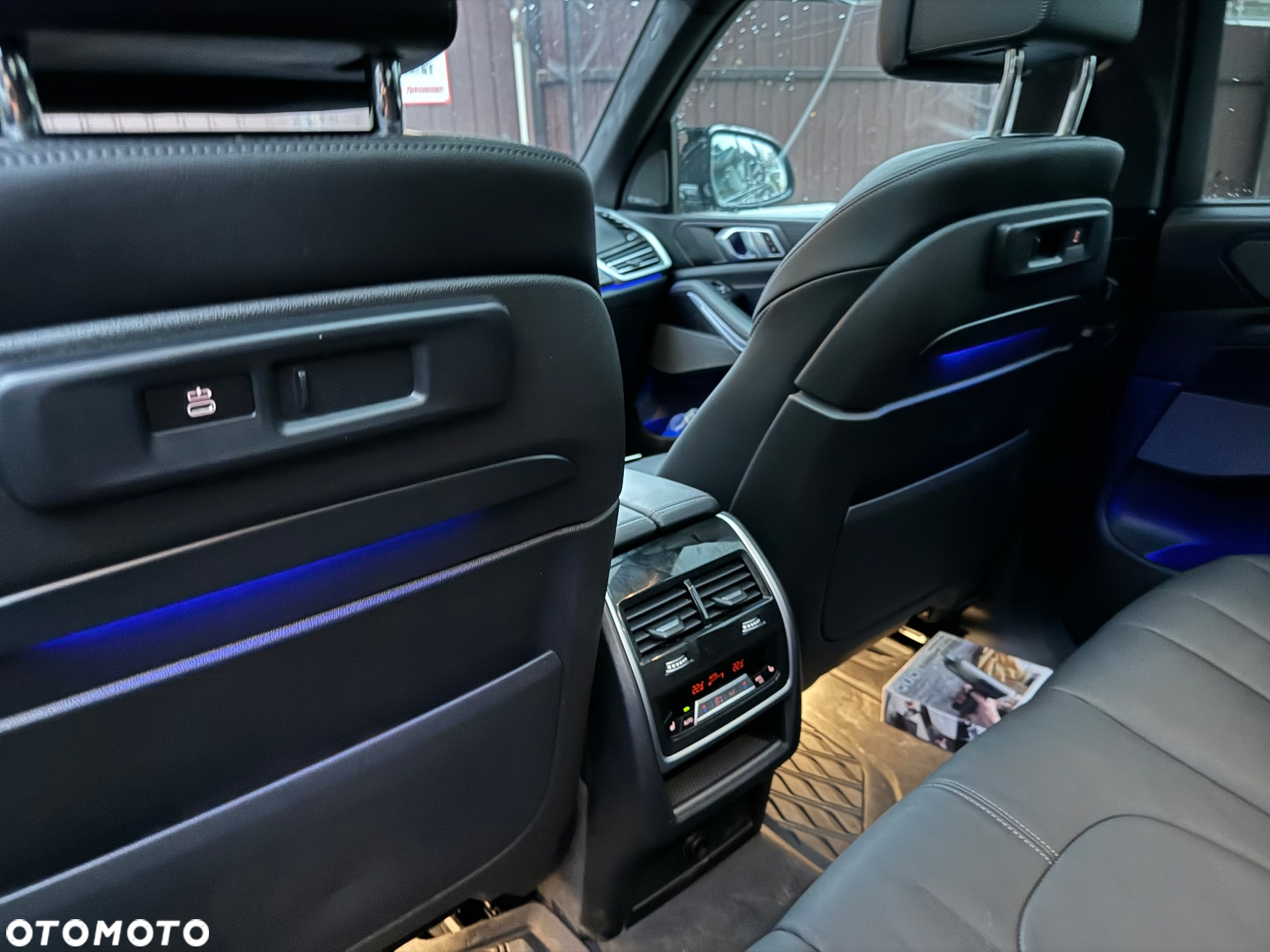 BMW X5 M M50i - 18