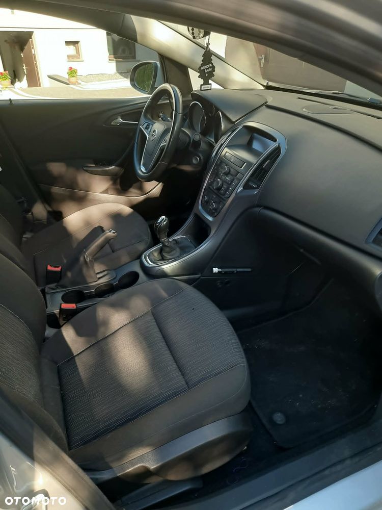 Opel Astra 1.4 T EU6 - 11