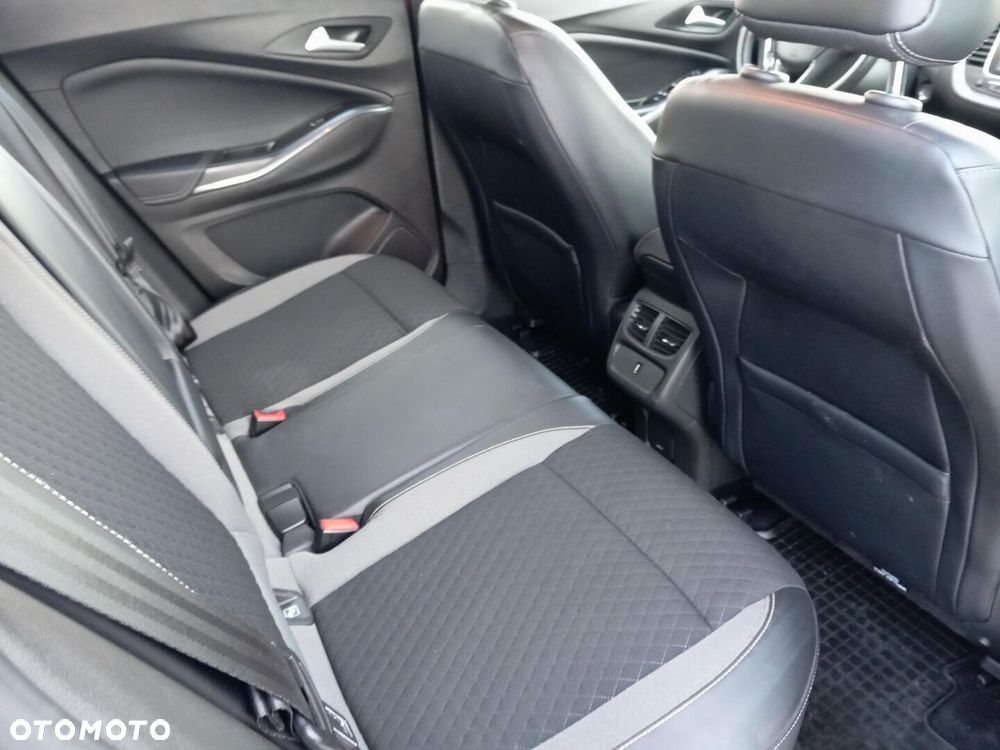 Opel Grandland X 1.6 T Elite S&S - 13