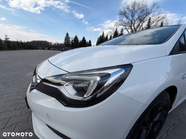 Opel Astra 1.4 T Dynamic - 19