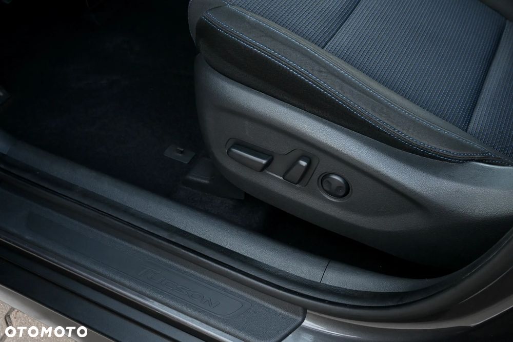 Hyundai Tucson 1.6 Turbo 4WD Premium - 32