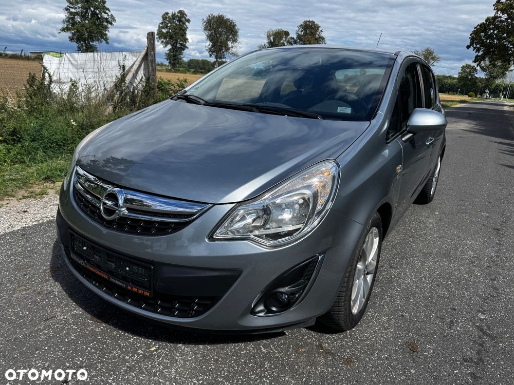 Opel Corsa 1.4 16V 150 Jahre - 1