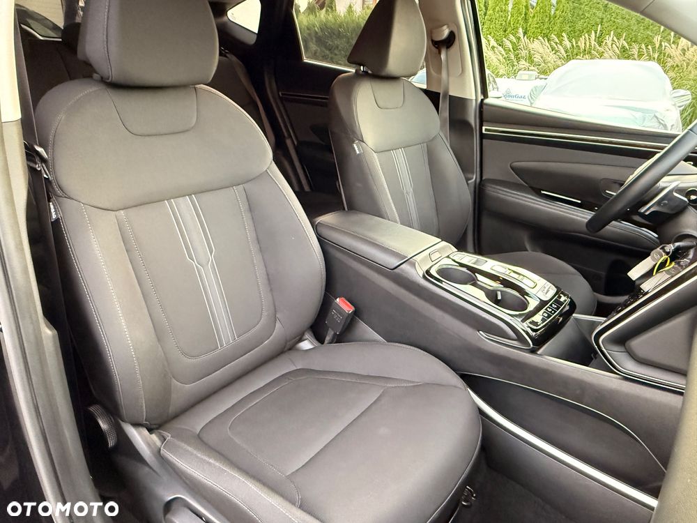 Hyundai Tucson 1.6 T-GDi HEV 2WD Advantage - 23