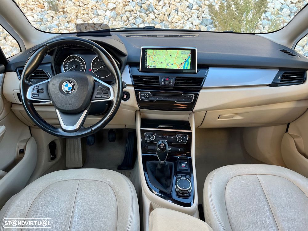BMW 216 Active Tourer - 4