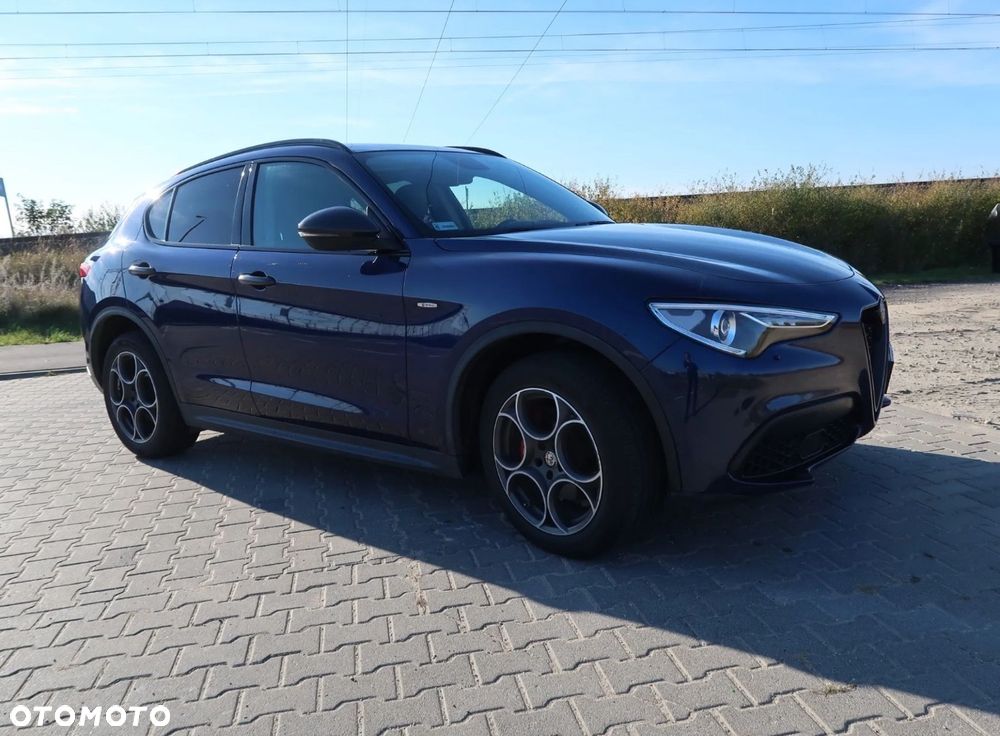 Alfa Romeo Stelvio 2.0 Turbo 16V AT8-Q4 Ti - 6