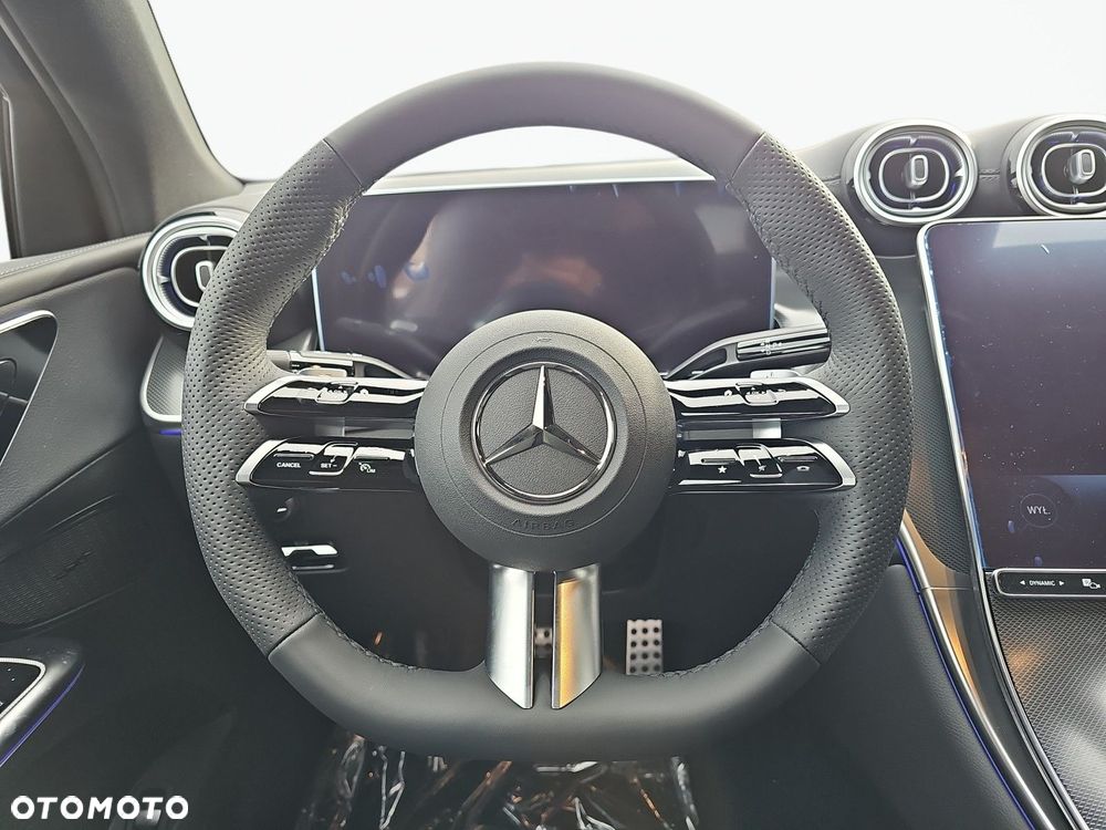 Mercedes-Benz GLC - 14