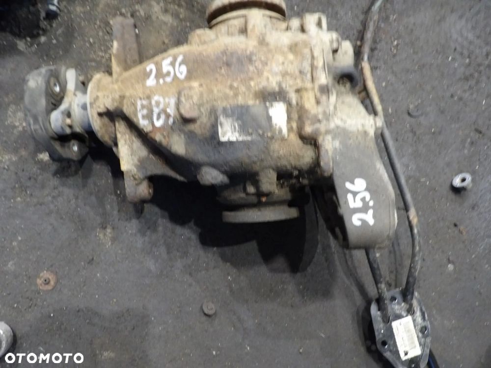 BMW - E87,E90 - MOST , KOMPLETNY DYFERYNCJAŁ - 2,56 - 7556678 - 1
